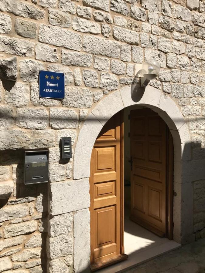 Old Town Apartments Trogir - Free Parking Zewnętrze zdjęcie