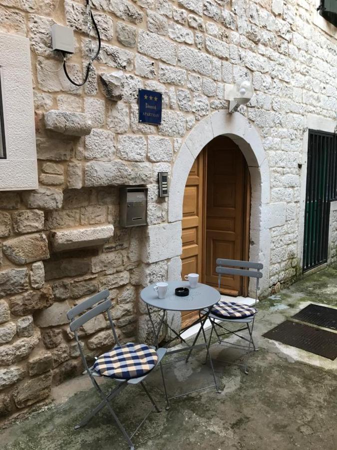 Old Town Apartments Trogir - Free Parking Zewnętrze zdjęcie