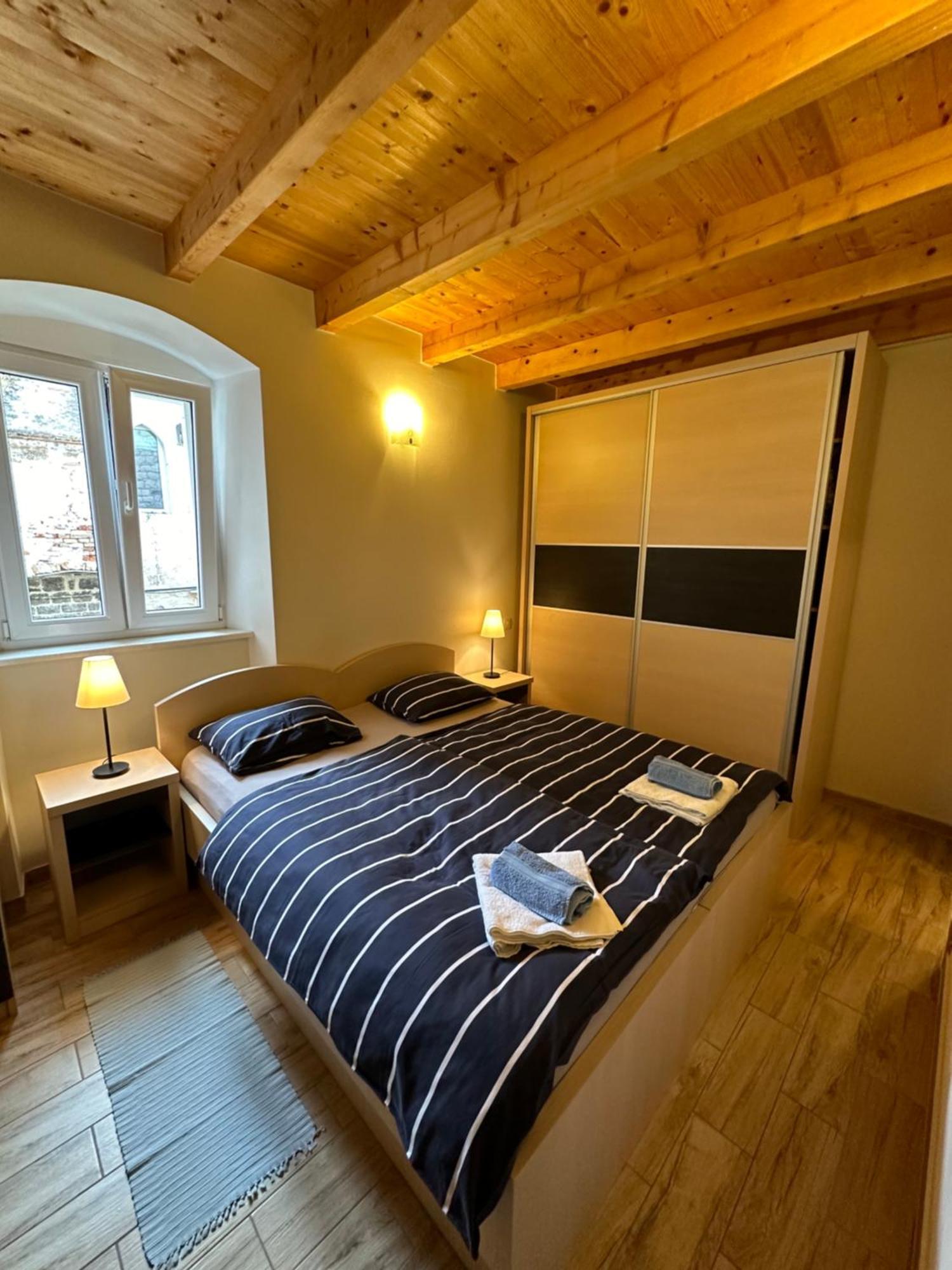 Old Town Apartments Trogir - Free Parking Zewnętrze zdjęcie