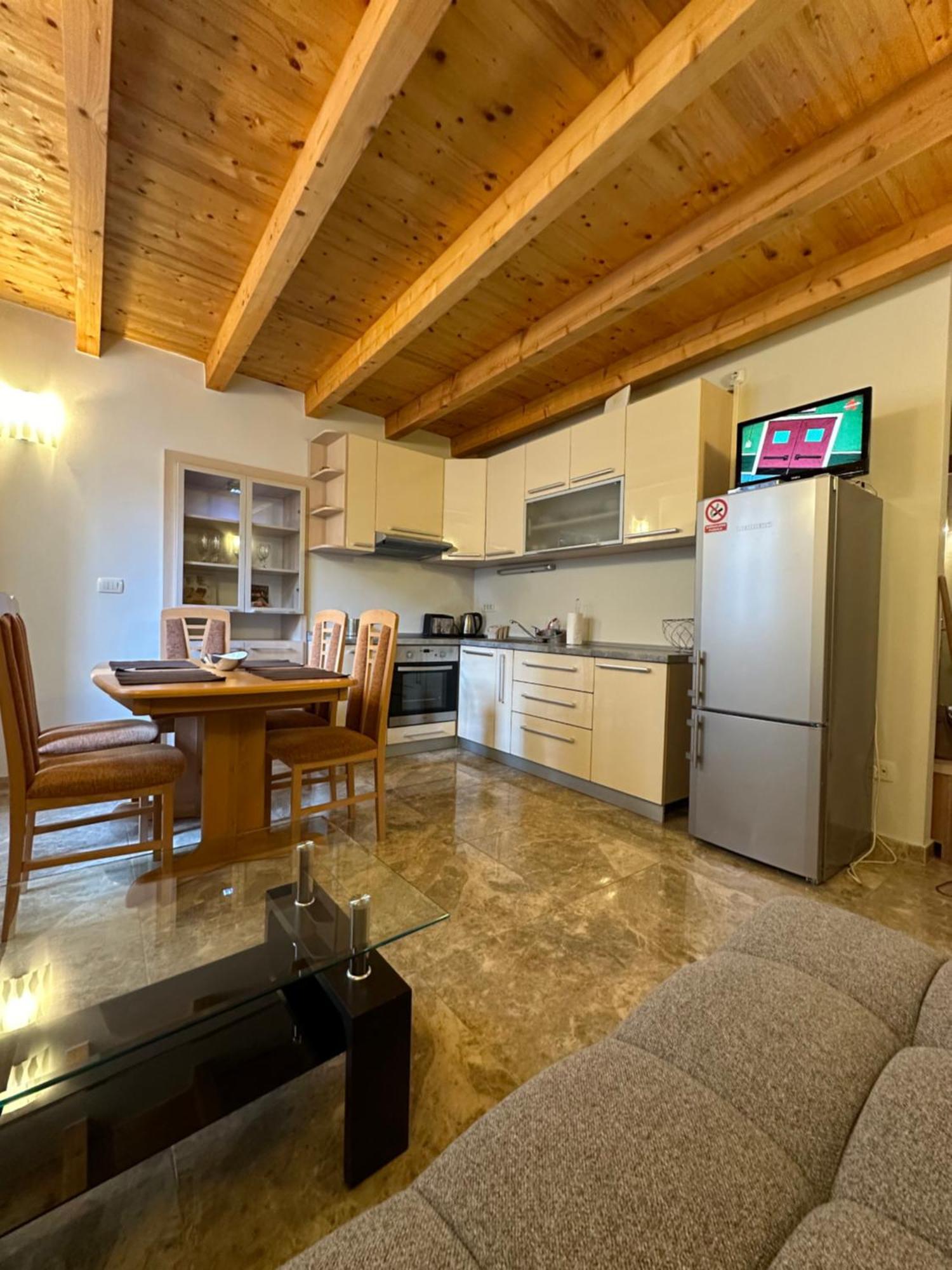 Old Town Apartments Trogir - Free Parking Zewnętrze zdjęcie